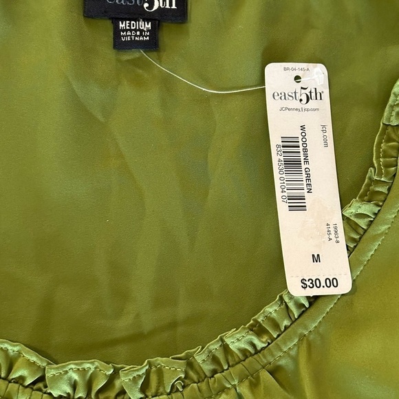 NWT East 5th Woman’s Satin-Like Dress Tank Top With Belt Size Medium​​​​​​​ - Picture 3 of 4